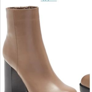 JEFFREY CAMPBELL : Spaced Block Heel Bootie